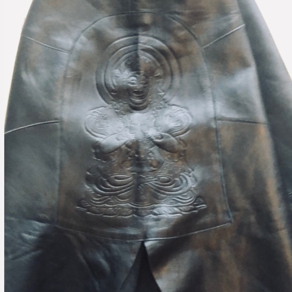 VIVIENNE TAM Leather Asymmetric Hem Skirt w Embossed Buddha Detail S / M - Picture 6 of 9